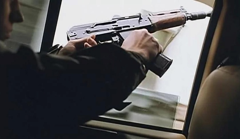 В центре Калуги задержали водителя, стрелявшего из окна "Лады"