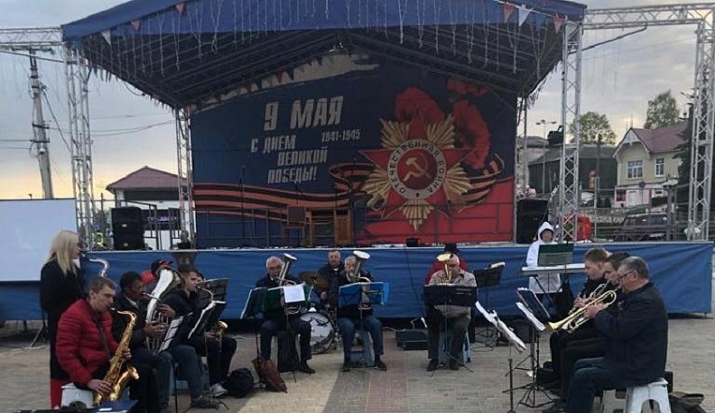 В Кондрове на площади Победы состоялся спектакль о Великой Отечественной войне