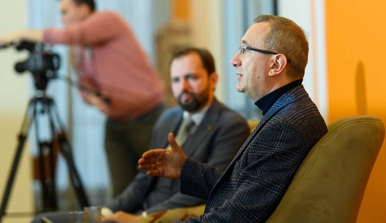 Владислав Шапша провел встречу с главными редакторами региональных СМИ