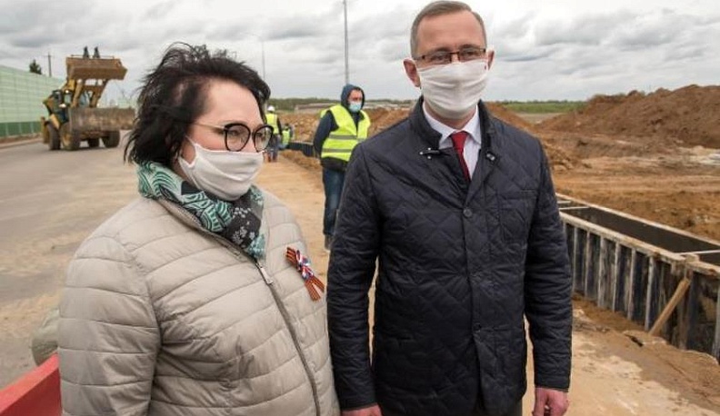 Владислав Шапша провел рабочее совещание по реализации национального проекта «Безопасные и качественные автомобильные дороги»