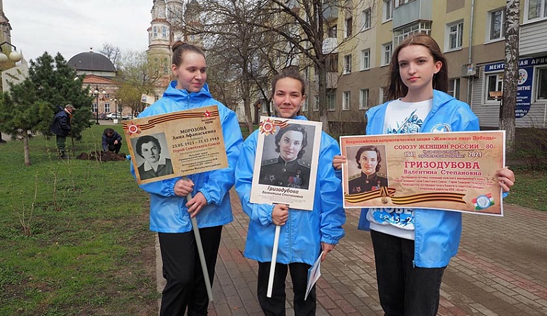 На площади Победы в Калуге снова посадили «Валентину Гризодубову»