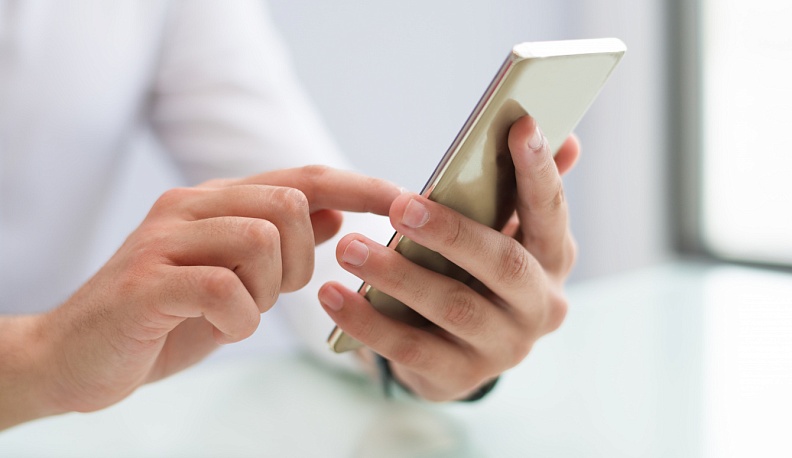 Ради встречи с лже-секс-работницей калужанин отнес в ломбард купленный в кредит смартфон