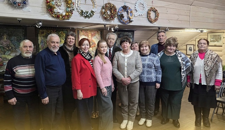 В гостиной Мещовского музея трех цариц состоялась встреча с представителем старинного дворянского рода