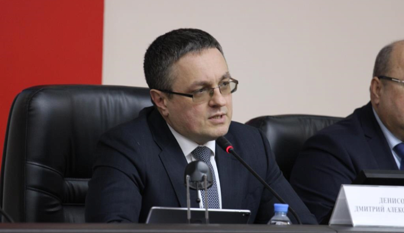 Дмитрий Денисов призвал застройщика привести в порядок строительную площадку