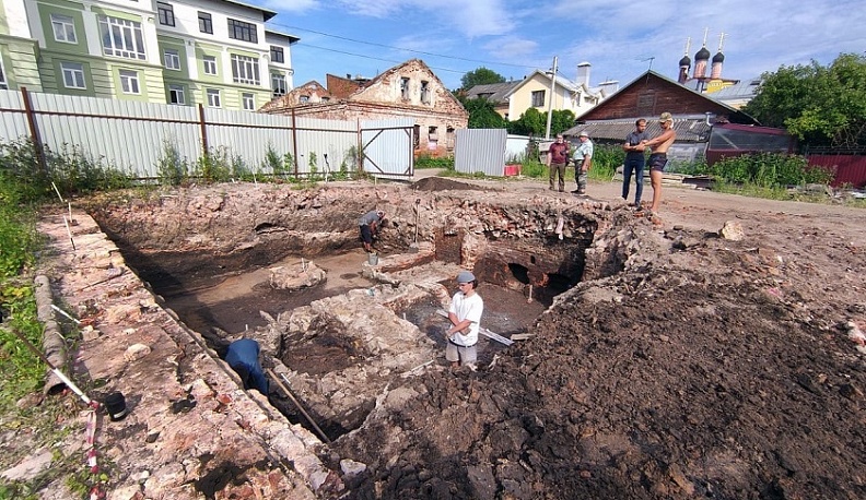 В Калуге приступили к работе археологи из Липецкой области