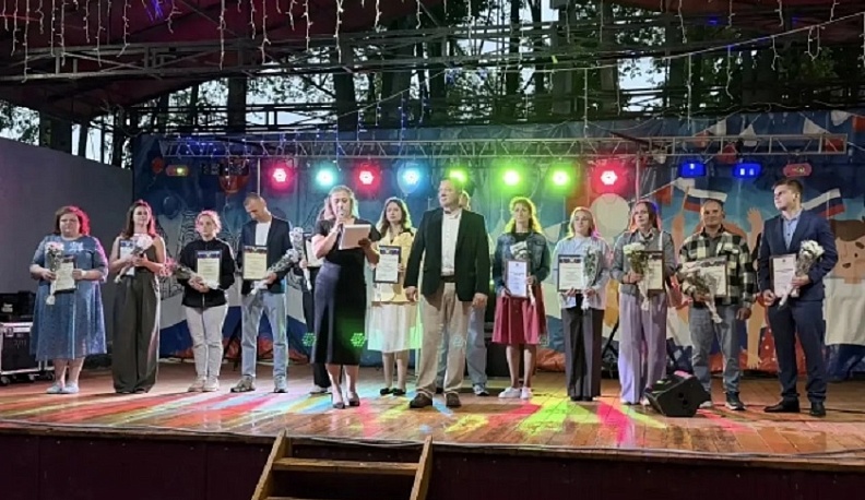 В Спас-Деменске чествовали передовую молодежь