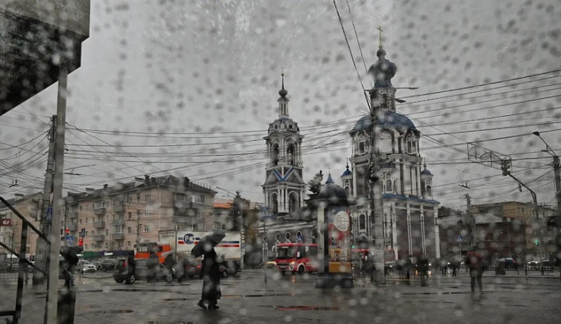 МЧС предупредило калужан о грозе и сильном ветре 11 июня