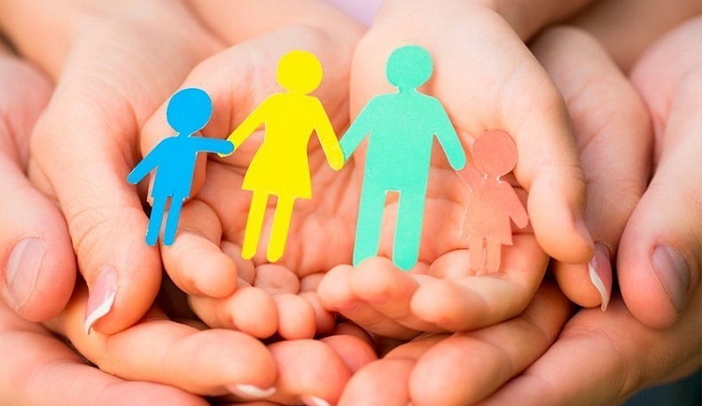 В Калуге обсудили актуальные проблемы замещающих семей 