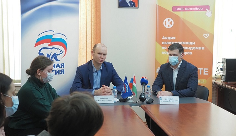 В Калуге прошел брифинг, посвященный работе волонтеров, помогающим медикам