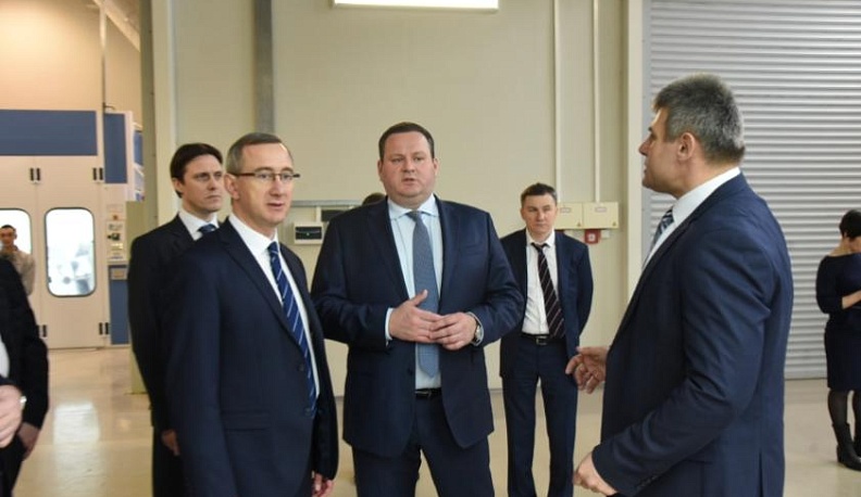 Министр труда РФ увидел, как в Калуге учат делать автомобили