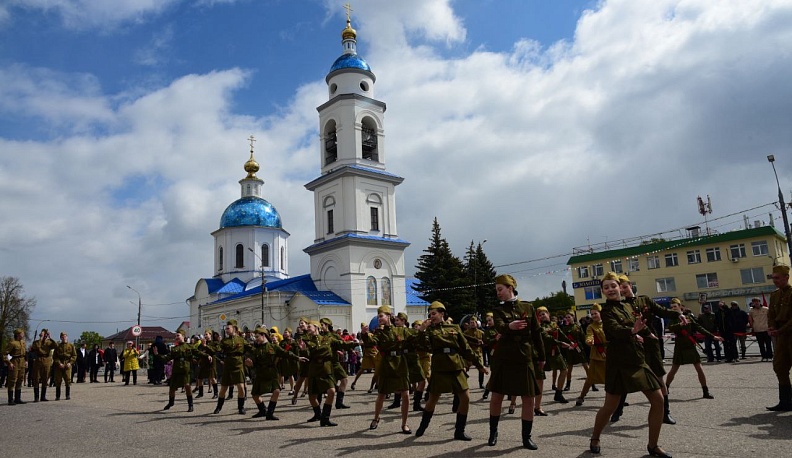 День Победы  в Малоярославце отметили вальсом Победы