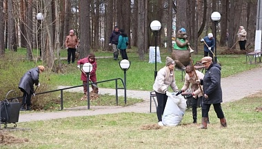 Юхновчане присоединились к Всероссийскому субботнику