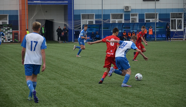 Калужские футболисты обыграли команды из Владимира