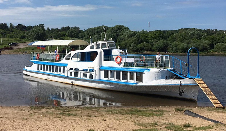 Калужане, давшие имя теплоходу, получили заслуженные награды