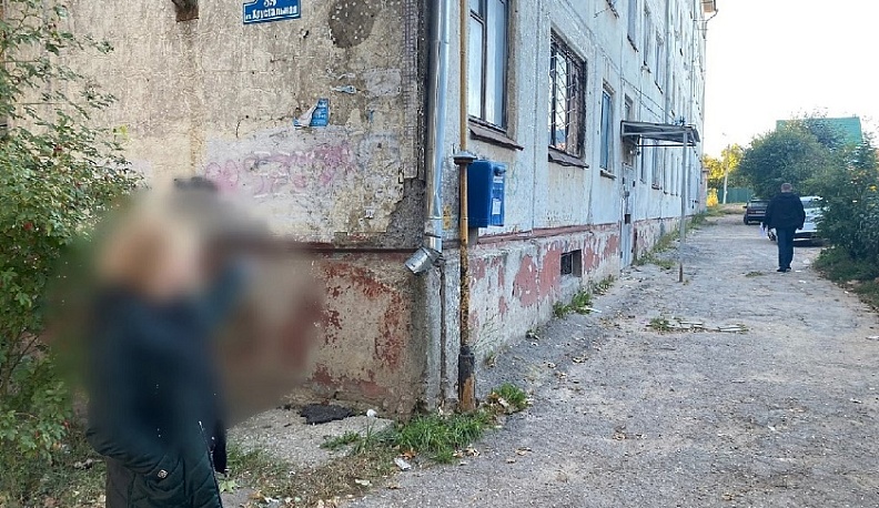 В отношении калужанки, зарезавшей своего знакомого, возбуждено уголовное дело