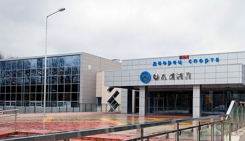 К новой арене ледовой