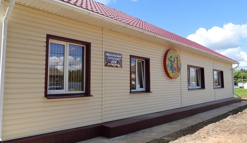 В Износковском районе в рамках нацпроекта отремонтировали сельский дом культуры