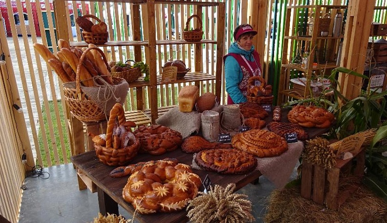 О хлеб, ты - зрелище!