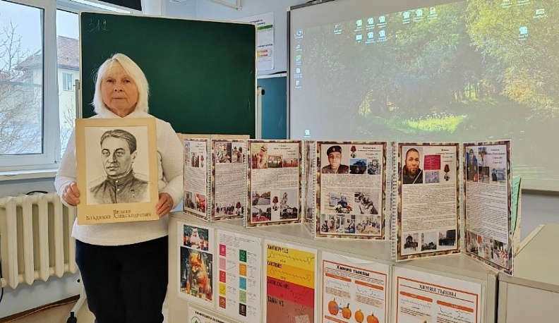 В Тарусе молодёжи рассказали о подвигах Героев Отечества