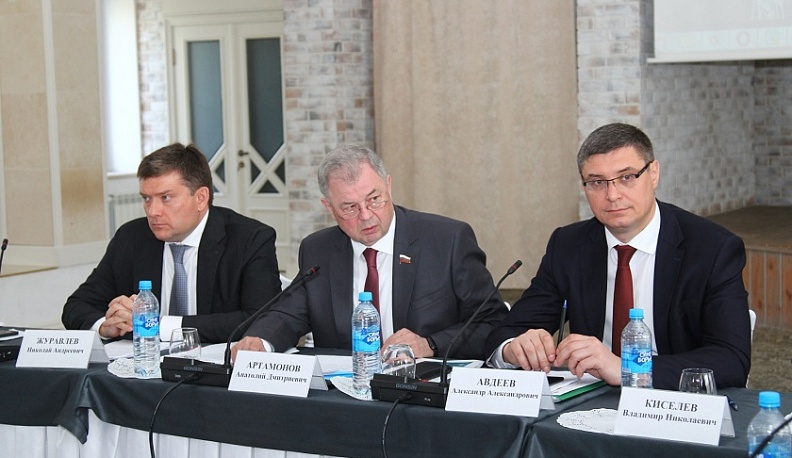 Предложения калужан по сбалансированности бюджетов возьмут в работу