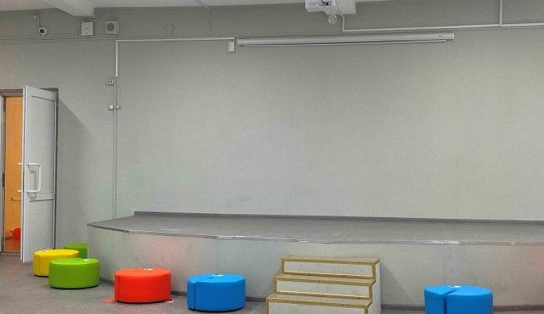 В Сухиничской школе №2 открыли современную коворкинг-зону  