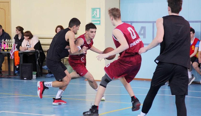 В Боровском районе прошёл турнир по баскетболу памяти местного тренера Виктора Мишина