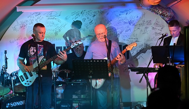 «Марафон» из Кирова завершил зиму в калужском «Рок-подвале»