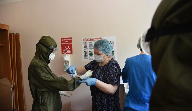 По инициативе единороссов президент поручил удвоить выплаты врачам за работу с ковидными пациентами в праздники