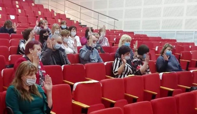 Секретарём местного отделения партии «Единая Россия» Барятинского района избран Андрей Хохлов