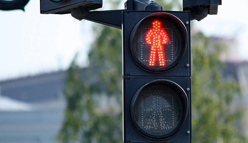 На проспекте Маркса в Обнинске вводят в строй новые светофоры