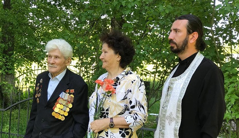 Увековечены имена еще 30 воинов захороненных в братской могиле