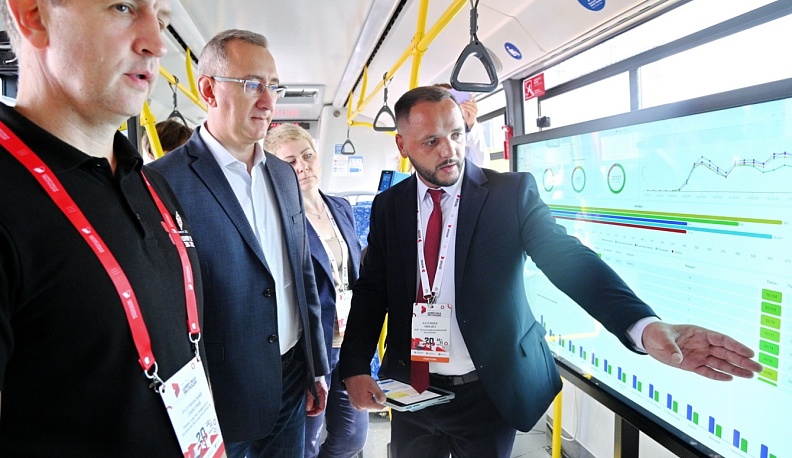 Форум «Цифровая эволюция» удивил разнообразием своих мероприятий во второй день работы