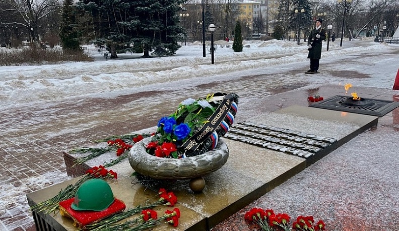 В Калуге в День Героев Отечества почтили прославленных земляков