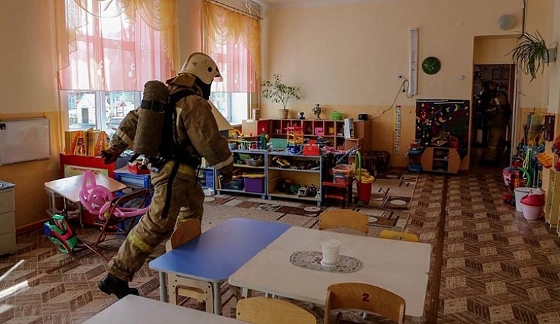 В Балабанове из-за задымления в детском саду эвакуировали 200 человек