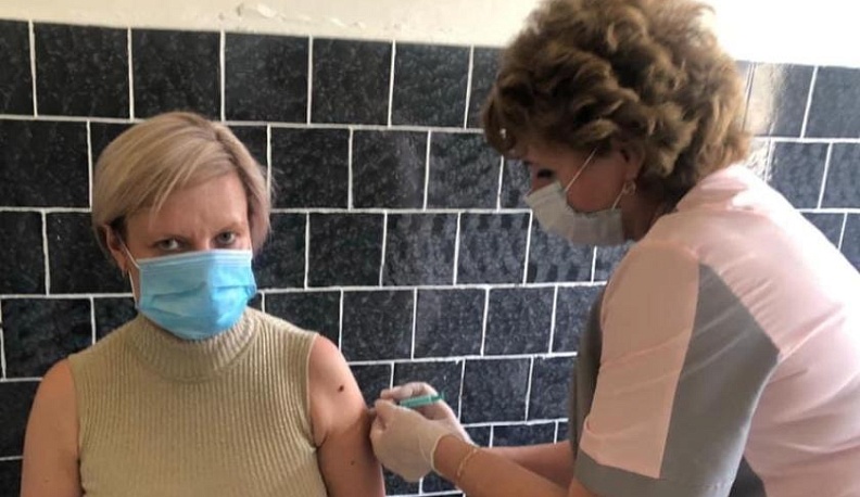 Глава администрации Обнинска привилась от ковида