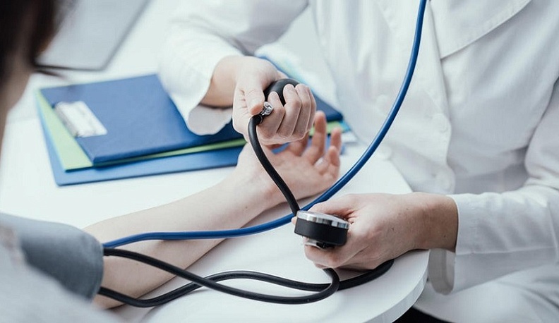 Президент призвал расширить программы диспансеризации