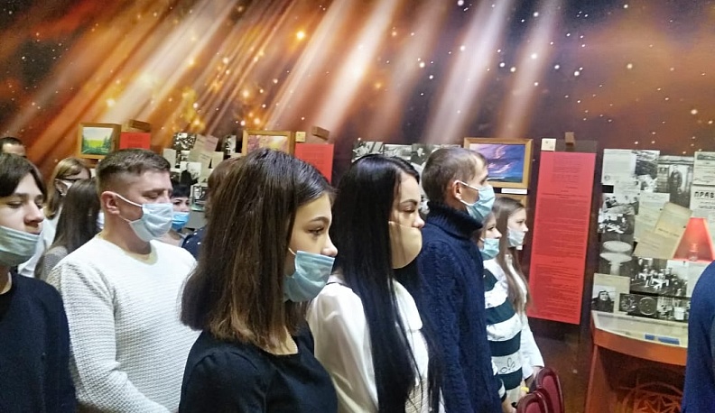 Калужским школьникам вручили паспорта