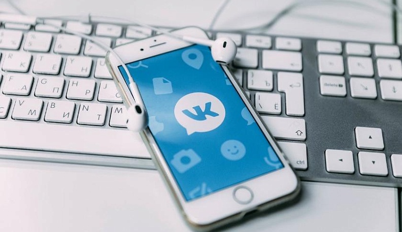 В соцсети «Вконтакте» отметили двукратный рост просмотров и загрузок клипов