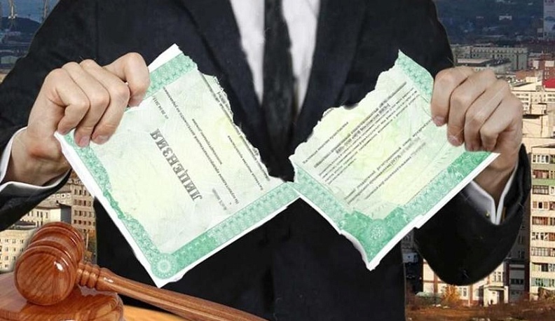 За год восемь управляющих компаний лишились лицензии в Калужской области