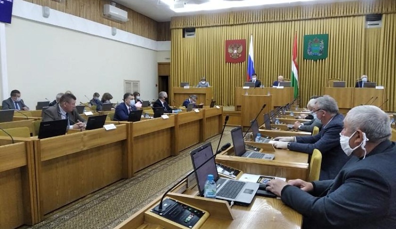 В Калужской области муниципальным служащим продлили срок подачи декларации о доходах до 1 августа