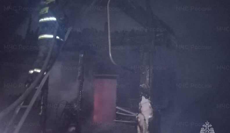 В Хвастовичском районе сгорела летняя кухня