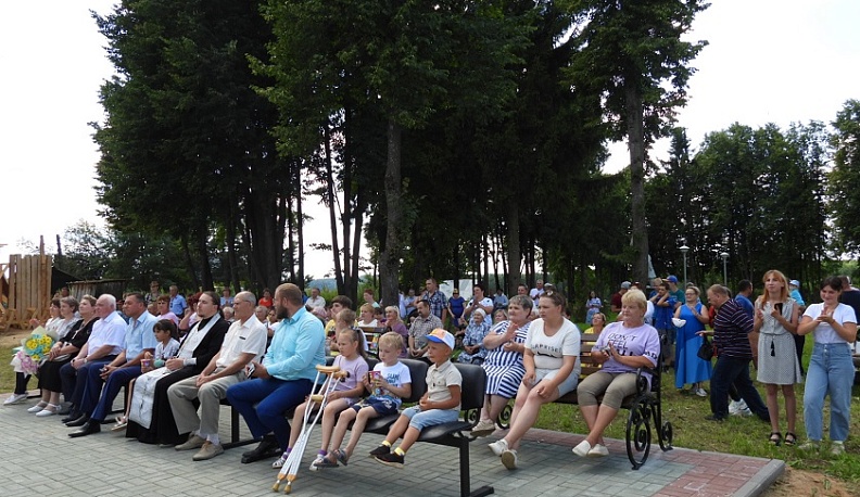 В Износковском районе в рамках нацпроекта отремонтировали сельский дом культуры