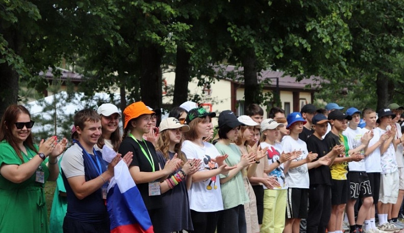 В калужском детском лагере «Витязь» стартовала первая летняя смена