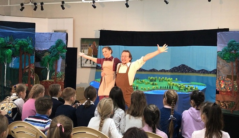 Кукольный спектакль о рождении атомного города показали обнинцам гости из Озерска