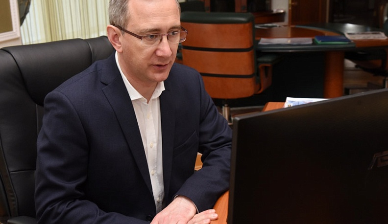 Владислав Шапша потребовал активнее наказывать нарушителей масочного режима и самоизоляции