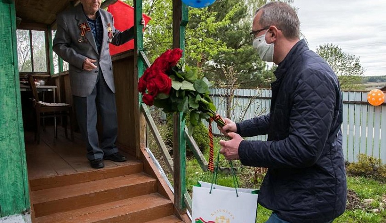 Владислав Шапша встретился с пионером-героем