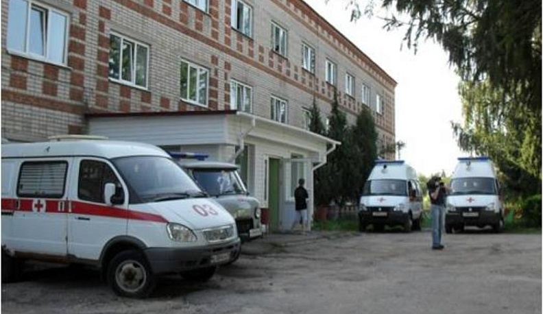 Люди в белом