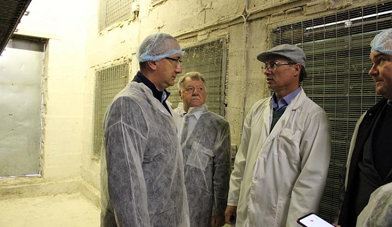 Владислав Шапша побывал на Лопатинской птицефабрике