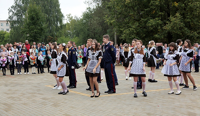 В Людиновском районе за парты сели более 4500 школьников 