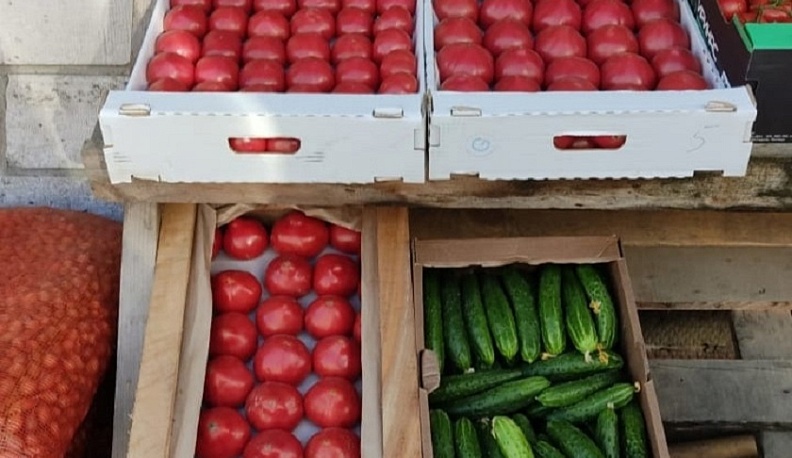 В Калуге продолжают падать цены на свежие овощи